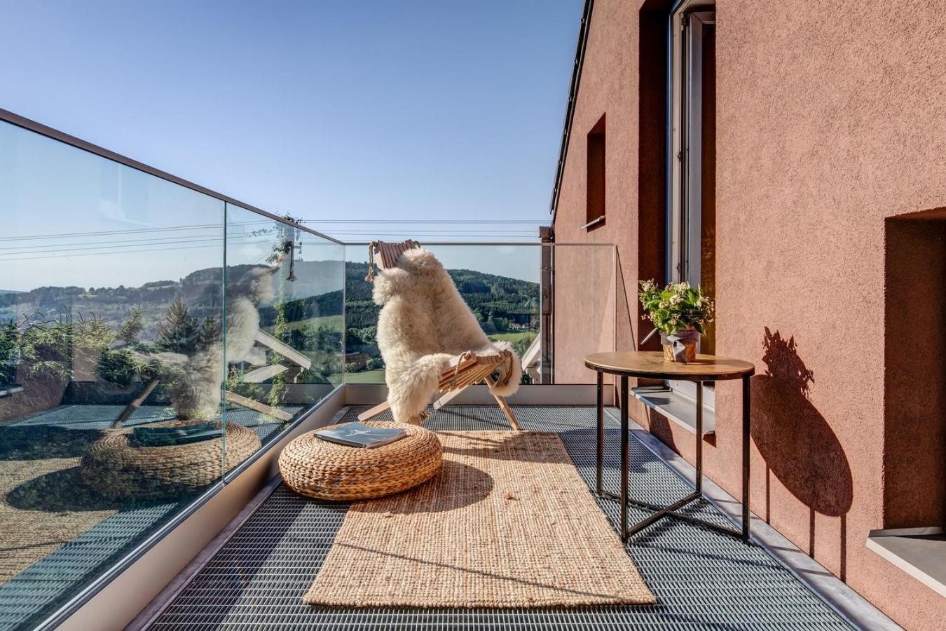 Wellness Apartmany Cesky Raj & Biokolna Lomnice nad Popelkou Esterno foto