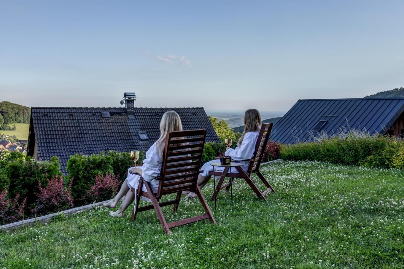 Wellness Apartmany Cesky Raj & Biokolna Lomnice nad Popelkou Esterno foto