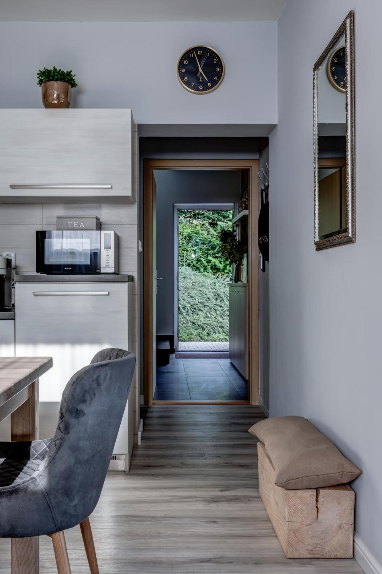 Wellness Apartmany Cesky Raj & Biokolna Lomnice nad Popelkou Esterno foto