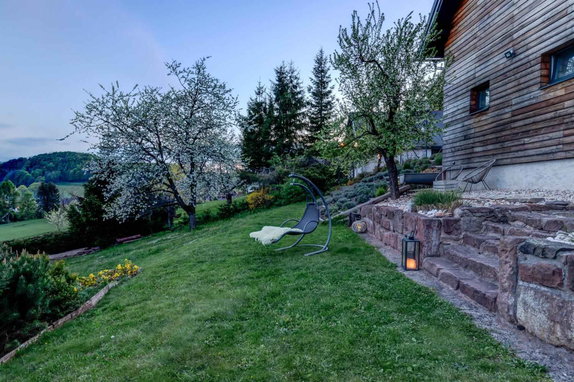 Wellness Apartmany Cesky Raj & Biokolna Lomnice nad Popelkou Esterno foto