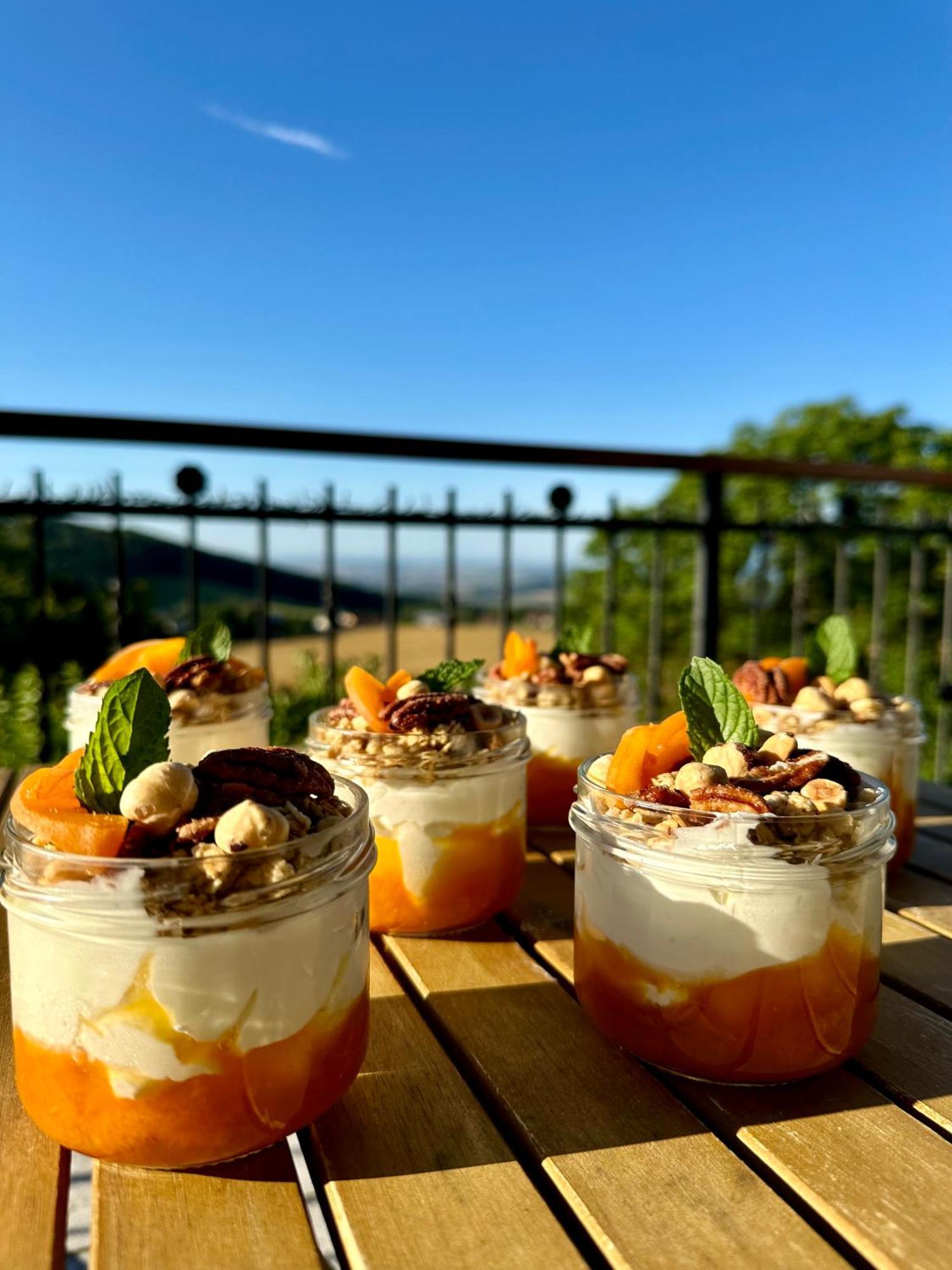 Wellness Apartmany Cesky Raj & Biokolna Lomnice nad Popelkou Esterno foto